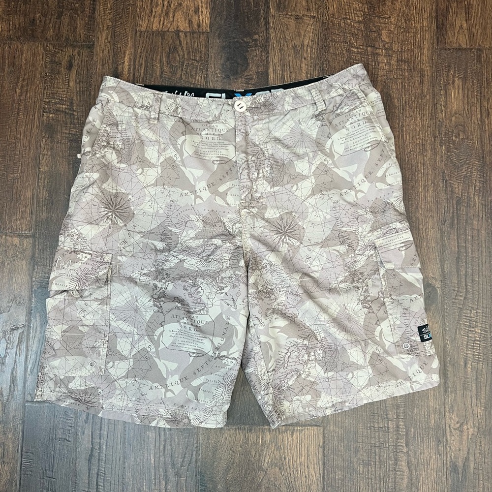 Salt Life Mens SLX-QD Vapor Stretch Cargo Shorts Size Men’s 34 Color Tan